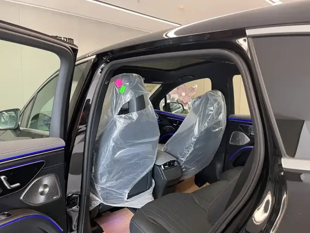Mercedes-Benz Mercedes-Benz EQS SUV 2025 Model 500 4MATIC — Фото автомобиля 28