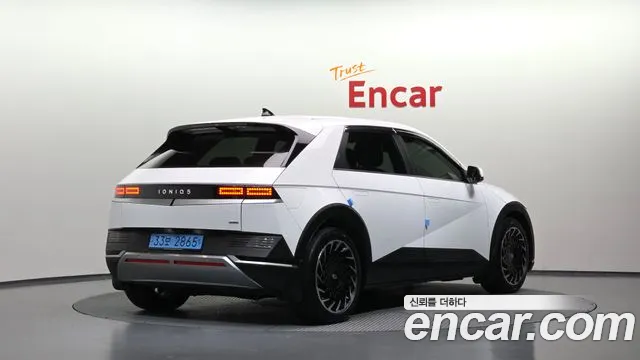 Hyundai Ioniq 5 — Фото автомобиля 2