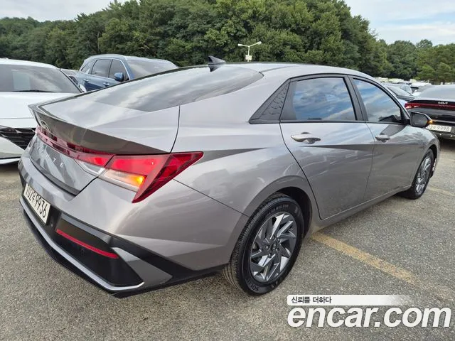 Hyundai Avante CN7 — Фото автомобиля 6