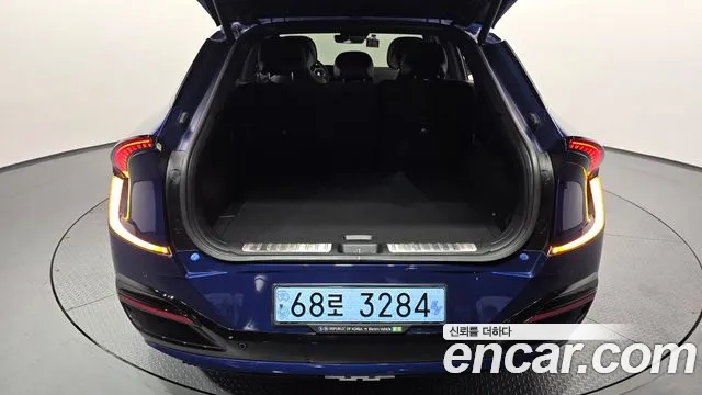 Kia EV6 — Фото автомобиля 12