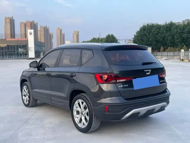 Jetta VS5 — Фото автомобиля 5