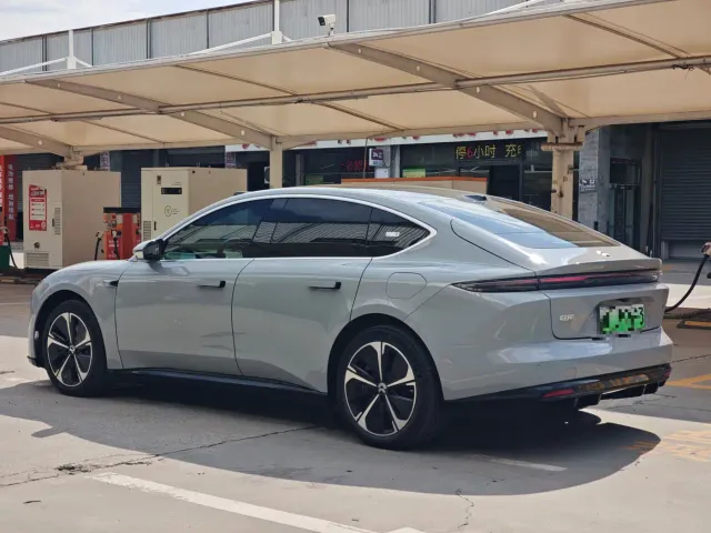 Nio ET5 — Фото автомобиля 7
