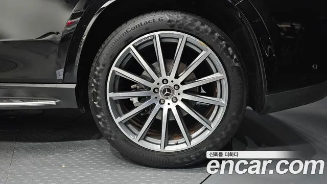 Mercedes-Benz GLS-Class — Фото автомобиля 19