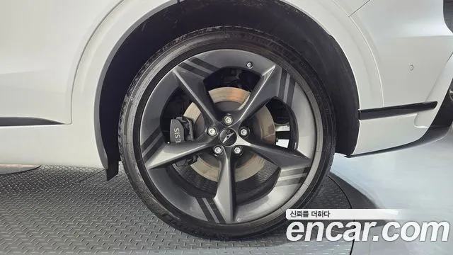 Genesis GV70 — Фото автомобиля 6