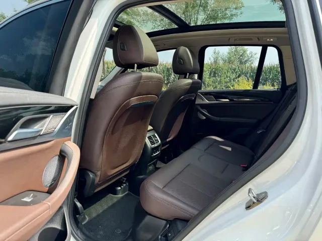 BMW X3 — Фото автомобиля 6
