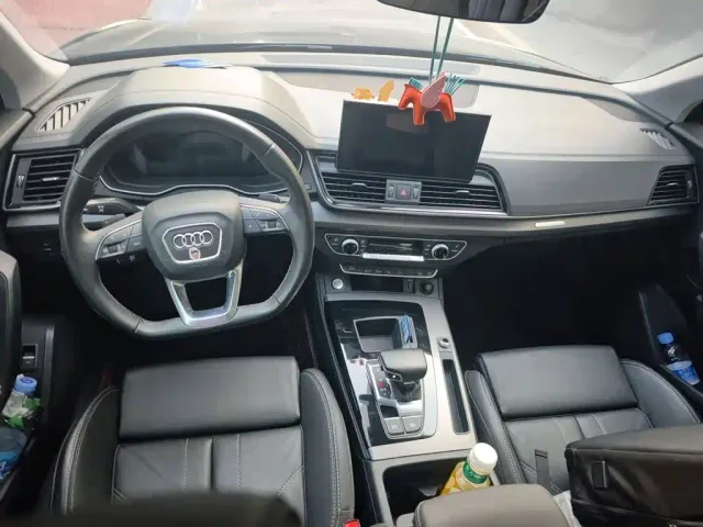 Audi Q5L — Фото автомобиля 10