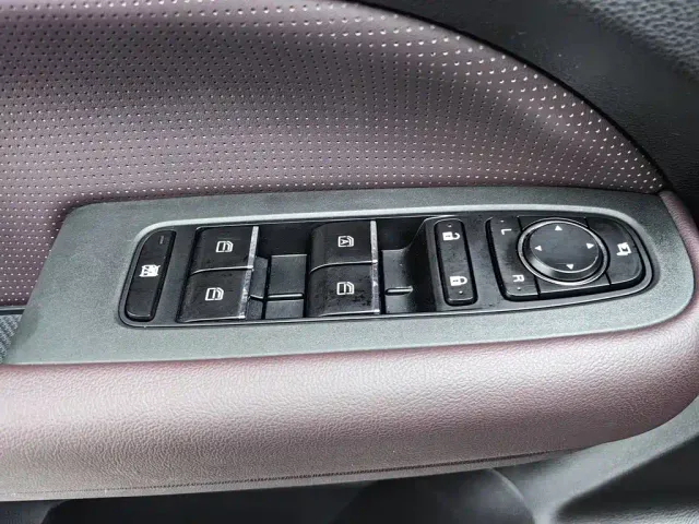 GAC Trumpchi M6 — Фото автомобиля 9