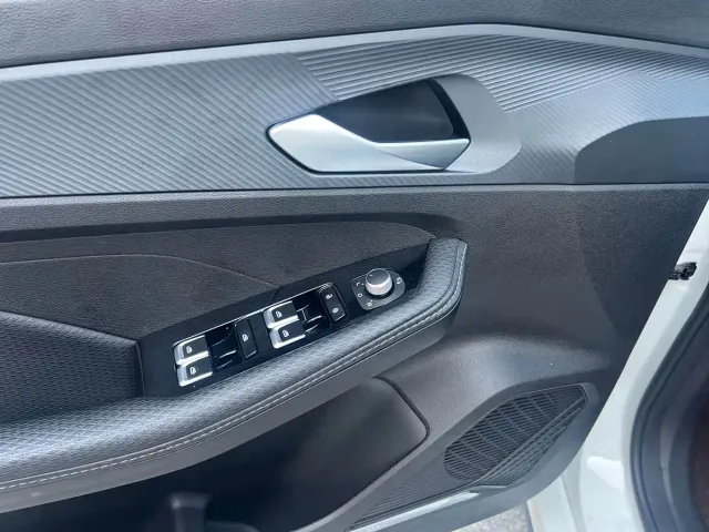 Geely Binrui — Фото автомобиля 11