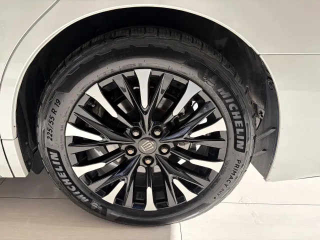 Toyota Vellfire — Фото автомобиля 22