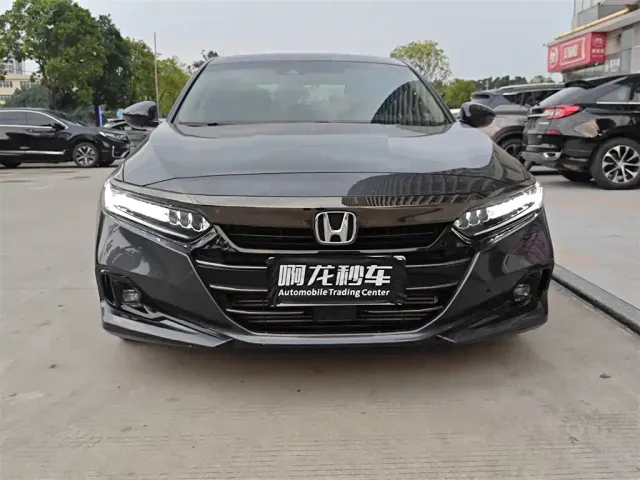 Honda Accord 2022 260TURBO Phantom Night Premium — Фото автомобиля 2