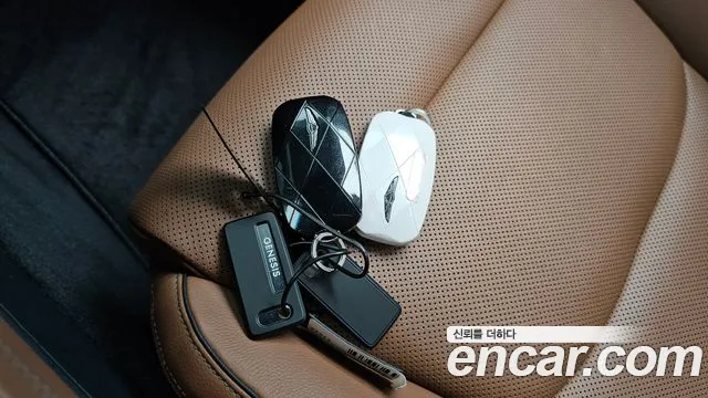 Genesis GV70 2.5T Бензин 2WD — Фото автомобиля 23