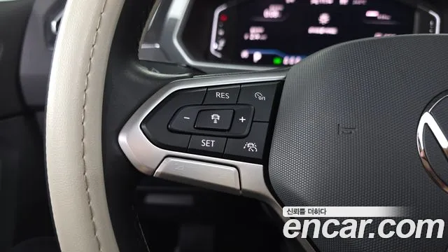 Volkswagen Tiguan — Фото автомобиля 27
