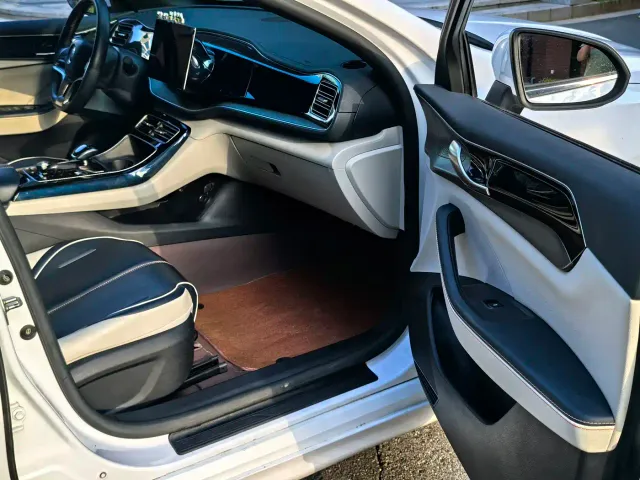 BYD Qin PLUS — Фото автомобиля 17
