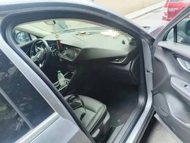 Buick Envision S — Фото автомобиля 13