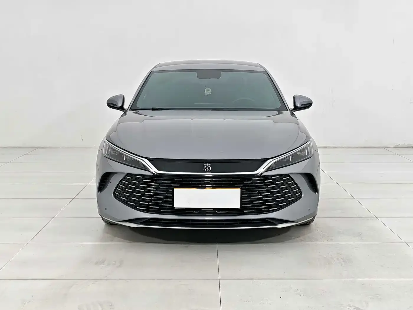 BYD Qin L 2024 DM-i 80KM Superior — Фото автомобиля 2