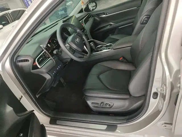 Toyota Camry — Фото автомобиля 14