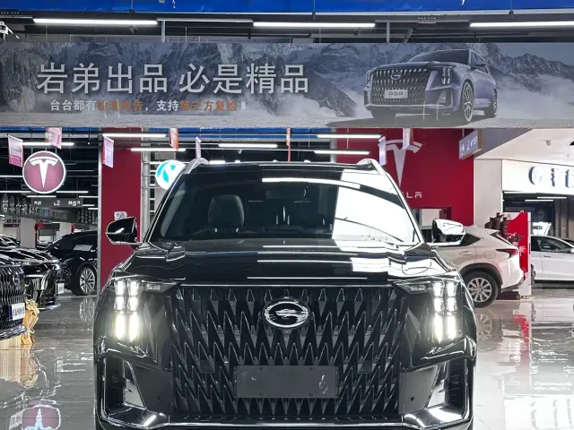 GAC Trumpchi GS8 — Фото автомобиля 3