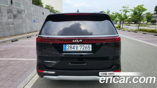 Kia Canival Carnival 4 поколение Дизель 9 мест Prestige — Фото автомобиля 4