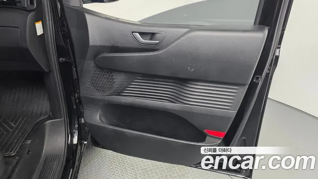 Hyundai Staria Staria — Фото автомобиля 24