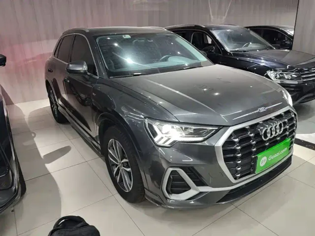 Audi Q3 — Фото автомобиля 3