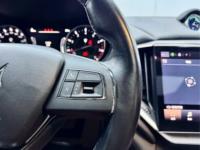 Maserati Ghibli — Фото автомобиля 20