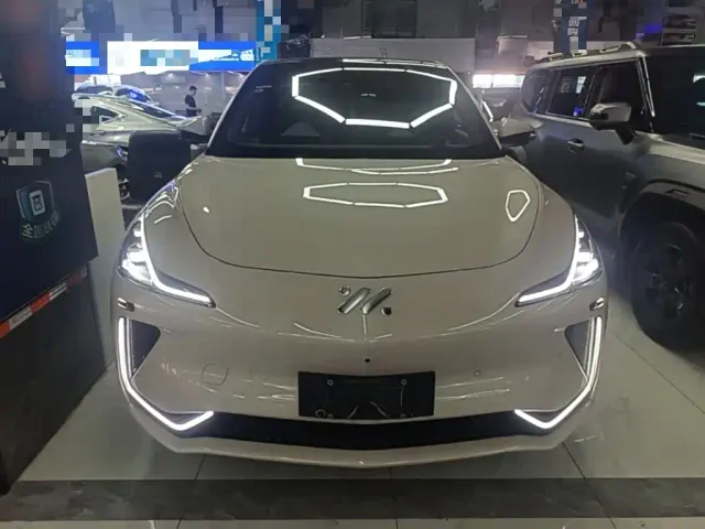 IM Motors LS7 — Фото автомобиля 2