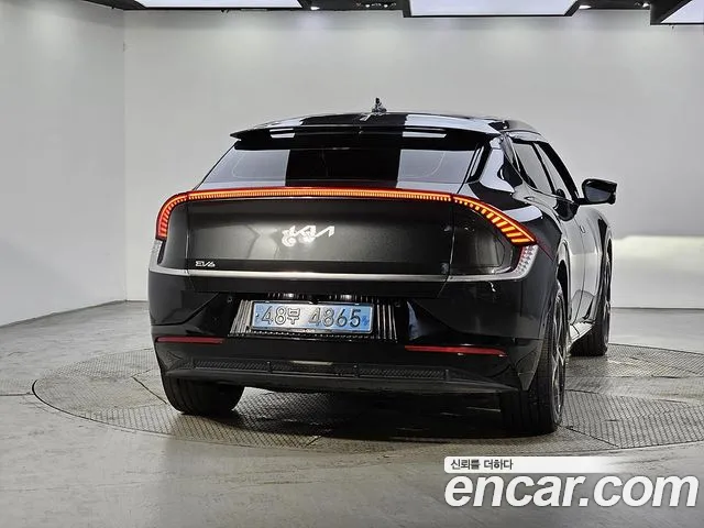 Kia EV6 — Фото автомобиля 3