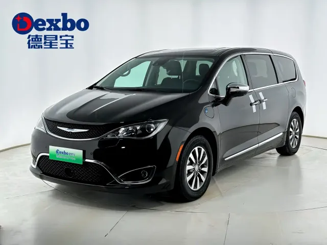 Фотография автомобиля — Chrysler Grand Caravan PHEV