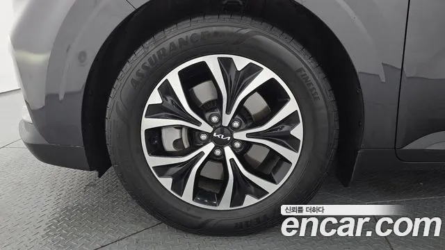 Kia Canival Carnival 4 поколение Дизель 11 мест Prestige — Фото автомобиля 4