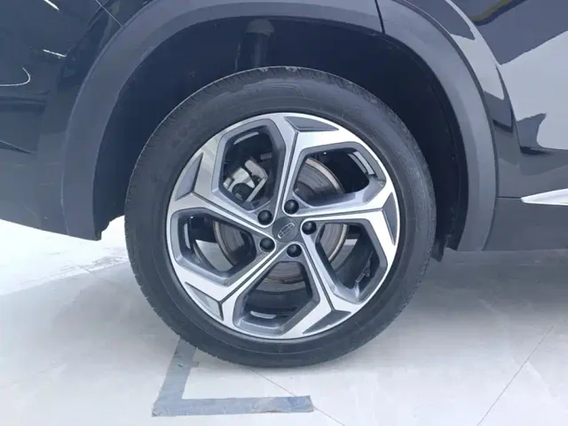 Geely Xingyue L — Фото автомобиля 6