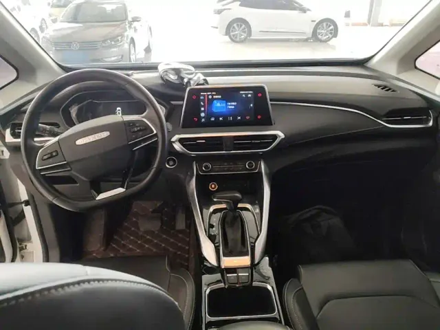 Maxus G50 — Фото автомобиля 9