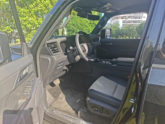 Lexus GX — Фото автомобиля 3
