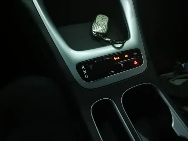 Geely Starry Wish — Фото автомобиля 13
