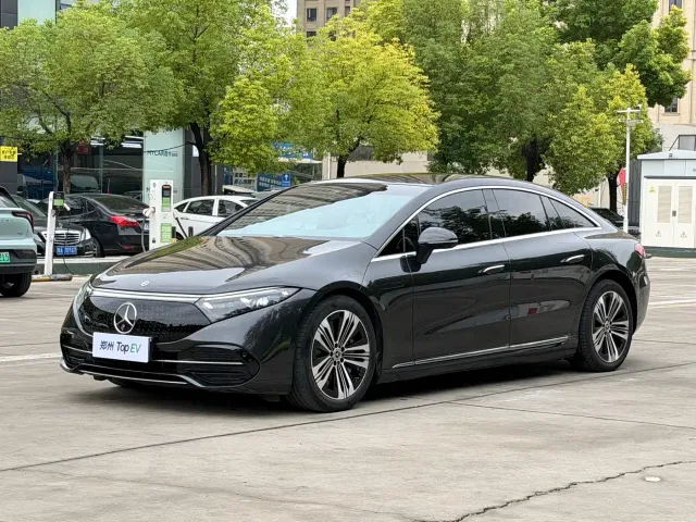Фотография автомобиля — Mercedes-Benz EQS