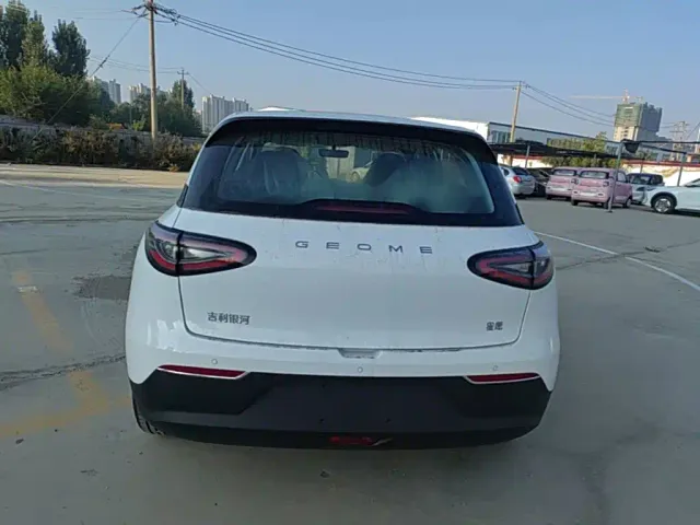 Geely Starry Wish — Фото автомобиля 5