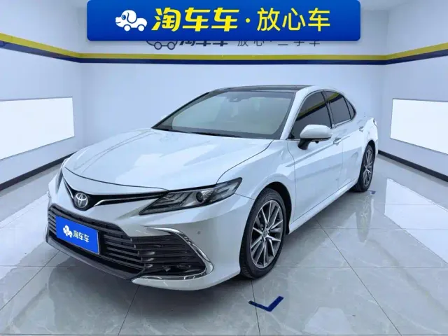 Фотография автомобиля — Toyota Camry