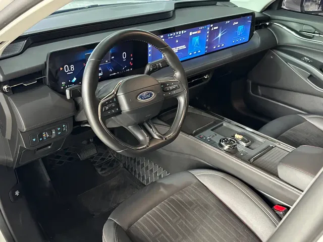 Ford Mondeo — Фото автомобиля 10
