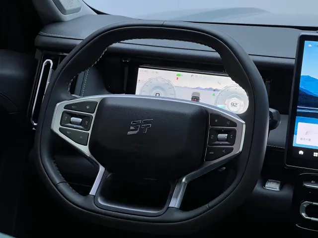 Jetour T1 — Фото автомобиля 9