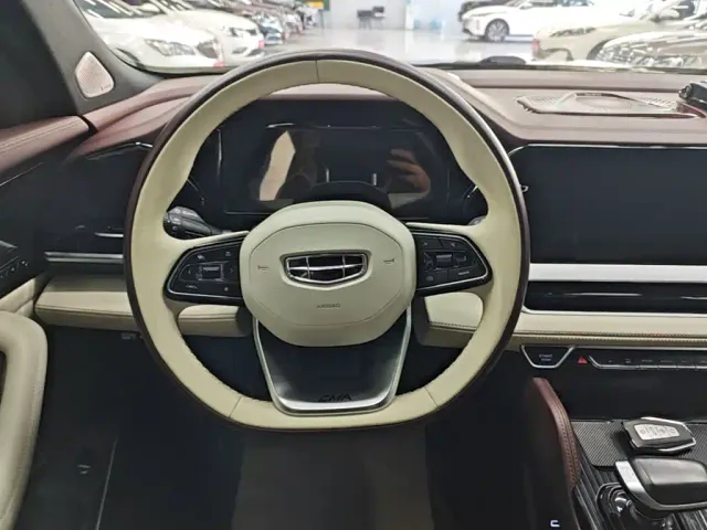 Geely Xingyue L — Фото автомобиля 10
