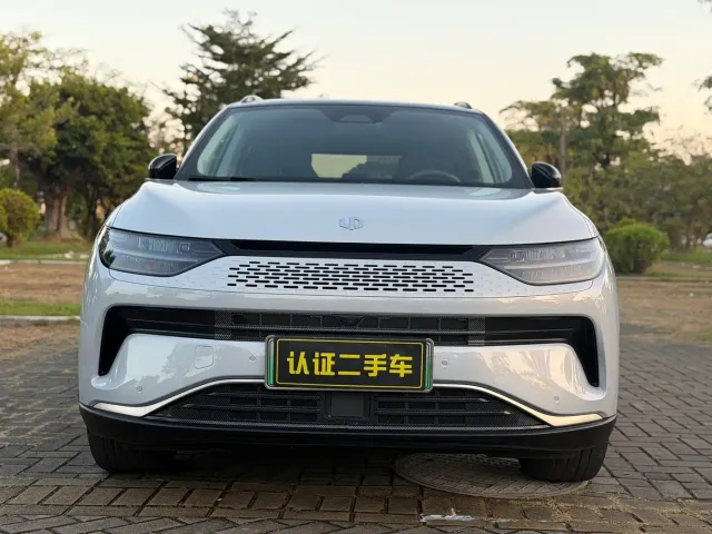 Leapmotor C11 — Фото автомобиля 2