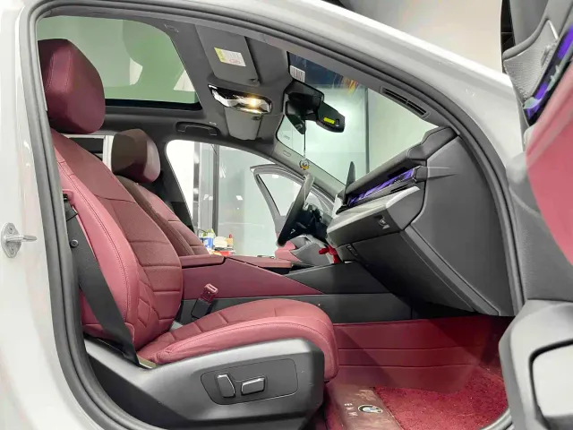 BMW 5 Series — Фото автомобиля 7