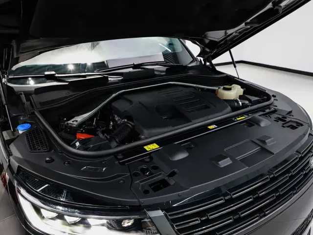Land Rover Range Rover Sport — Фото автомобиля 24