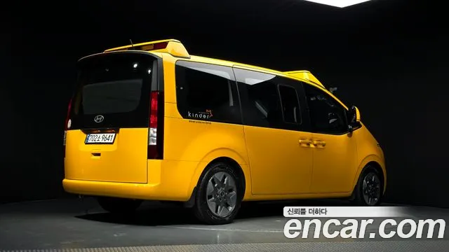 Hyundai Staria Staria L3.5 Школьный автобус — Фото автомобиля 2