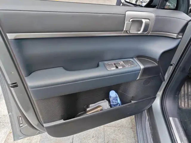 BYD FangChengBao Titanium 7 — Фото автомобиля 7