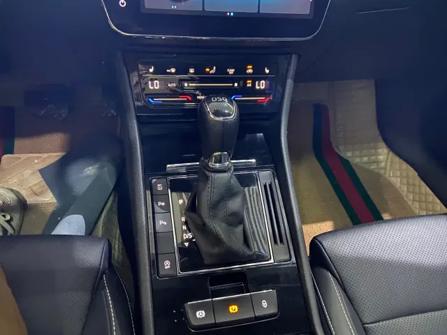 Skoda Superb — Фото автомобиля 22