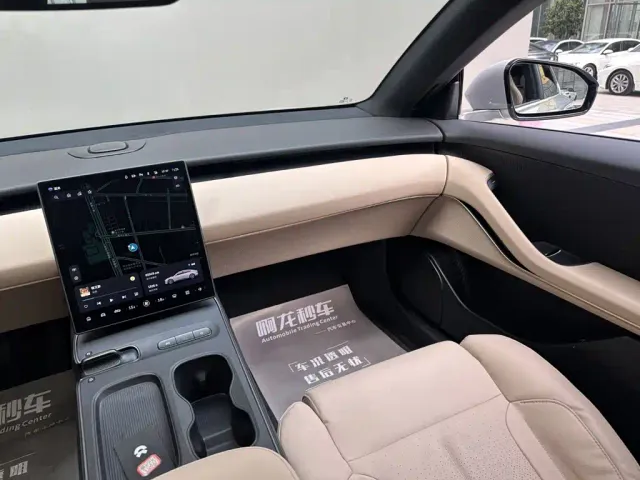 Nio ET5 — Фото автомобиля 6