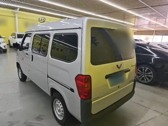 Wuling Zhiguang — Фото автомобиля 4
