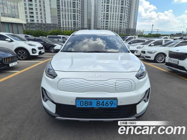 Kia Niro Niro Plus Air (Такси) — Фото автомобиля 2