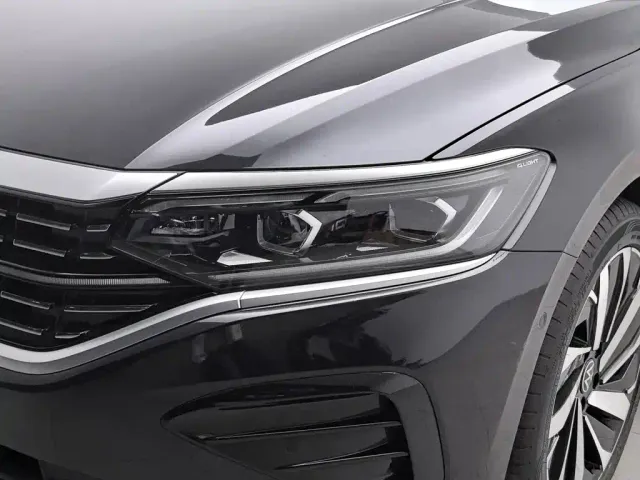 Volkswagen Passat — Фото автомобиля 7
