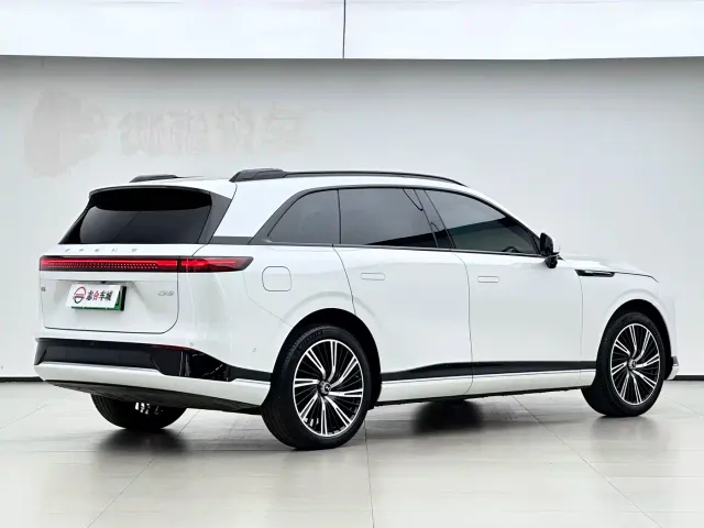 Xpeng G9 — Фото автомобиля 4